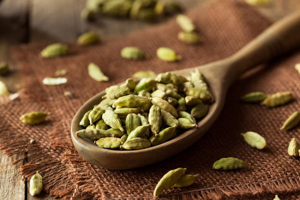 WHAT IS CARDAMOM AND HOW IS IT USED?
